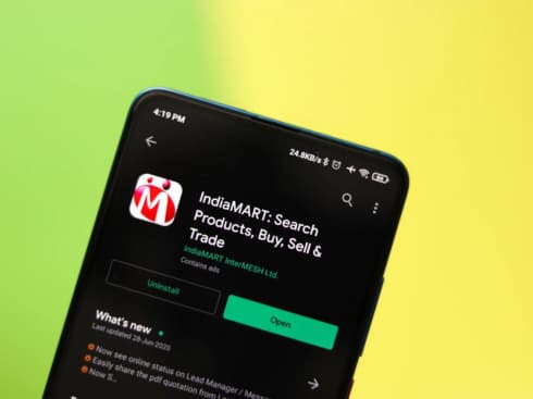 Shares of B2B marketplace IndiaMART tanked 6% during intraday trading today (July 31) to INR 2,955.45 after it reported an addition of 1,500 subscribers during Q1of FY25.